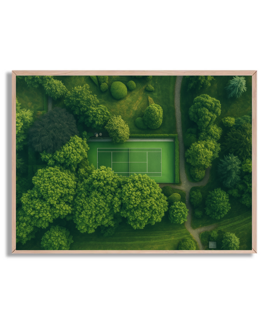 Cancha de tenis en el bosque