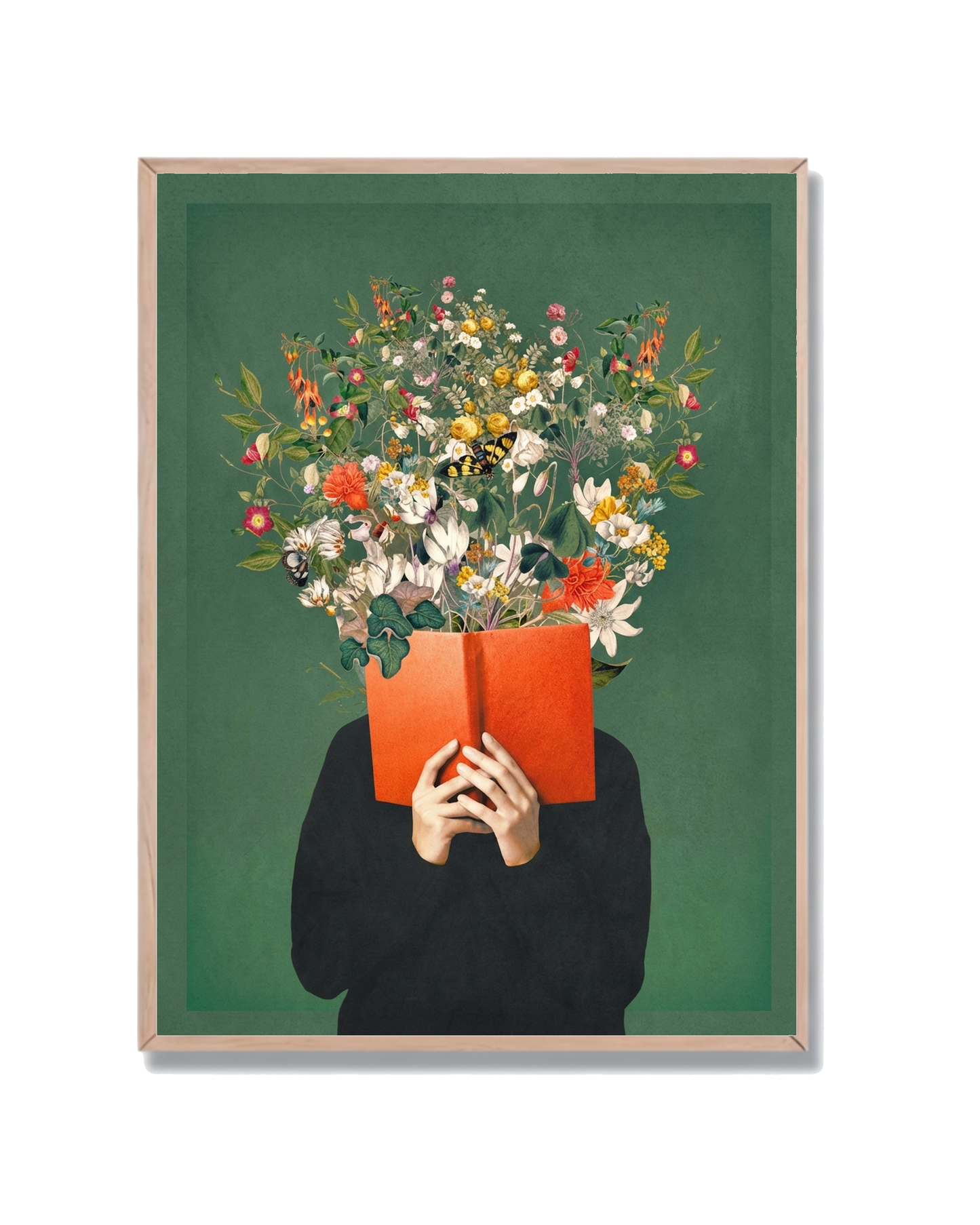 Mujer, libro y flores
