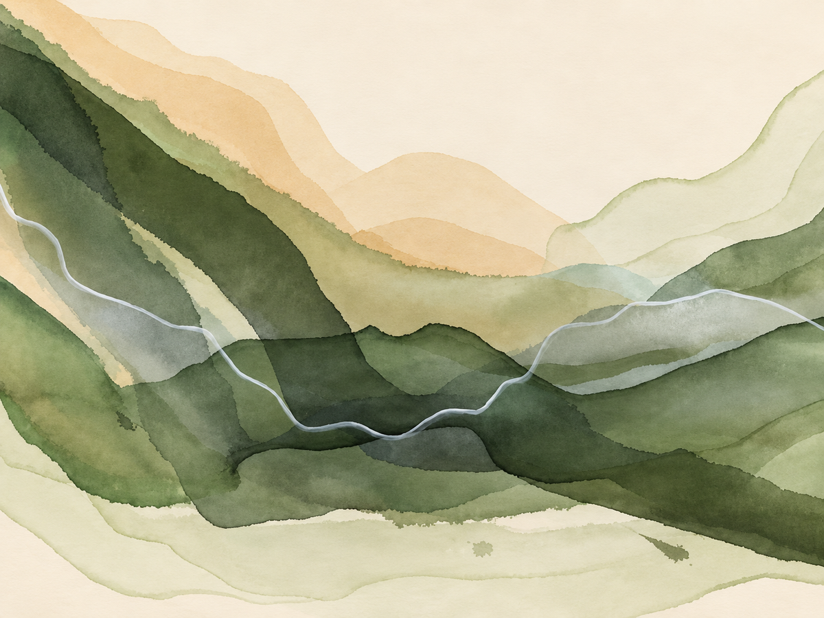 Paisaje horizontal de montañas verdes y beige