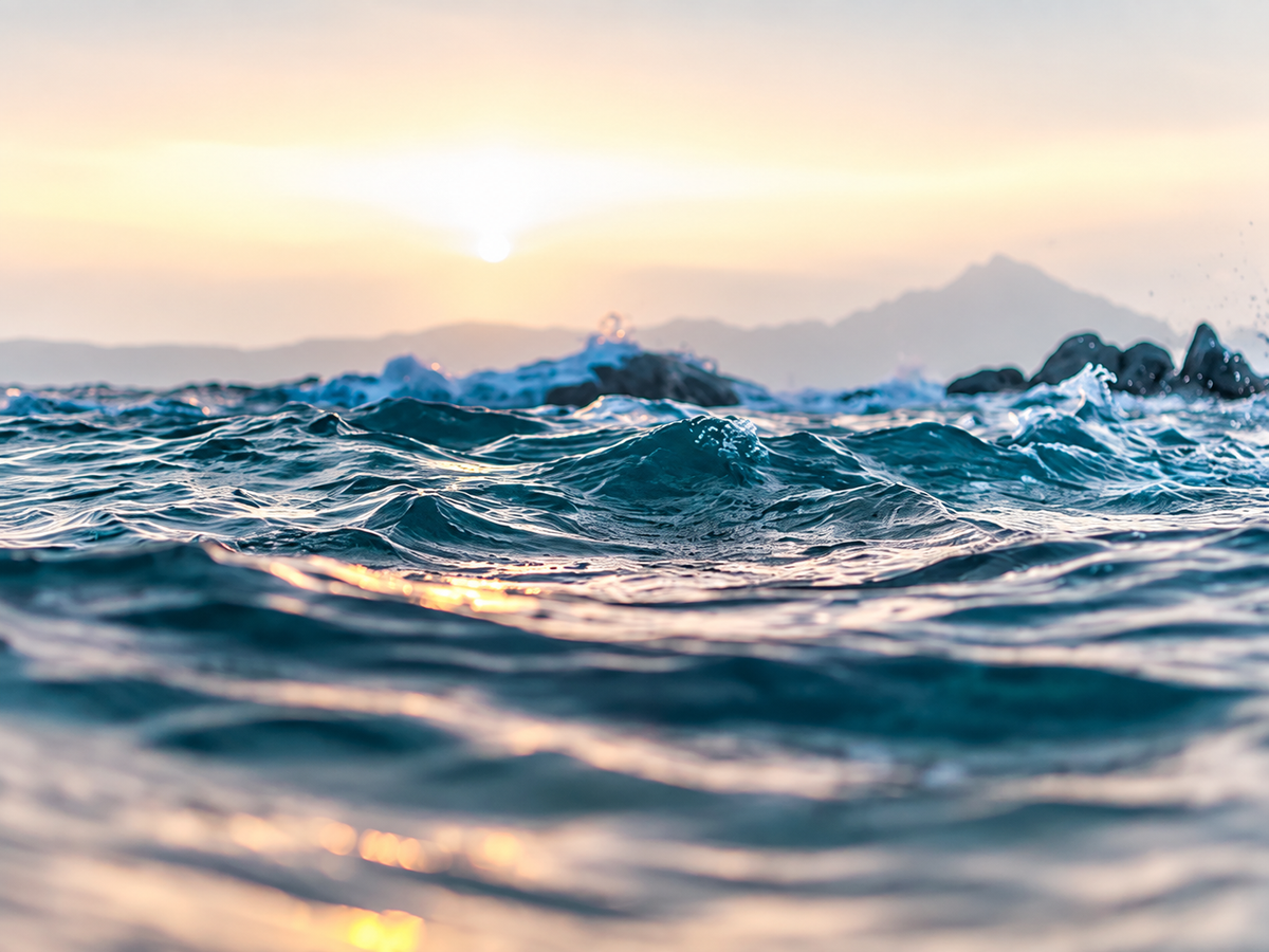 Olas al Atardecer